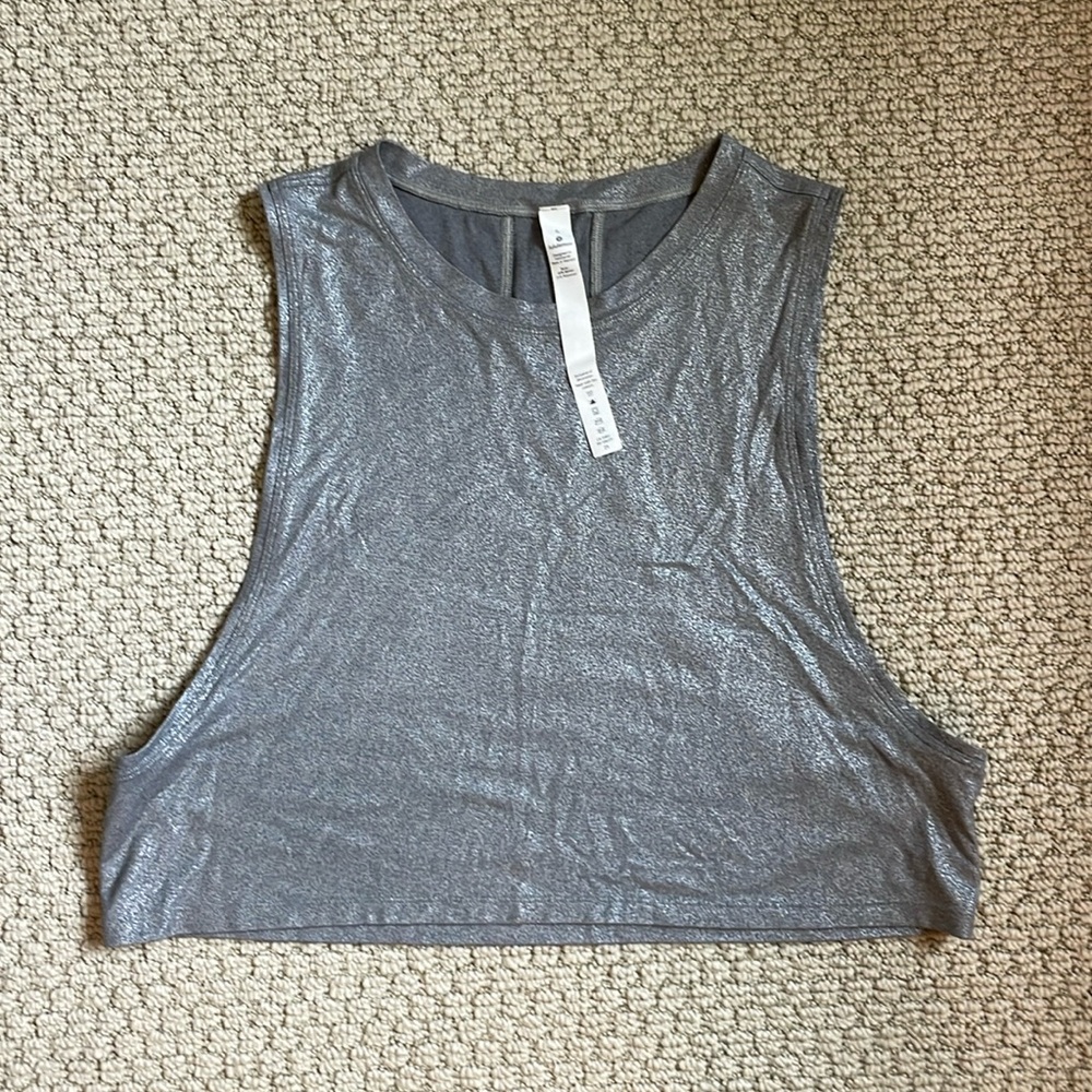 Lululemon silver crop top